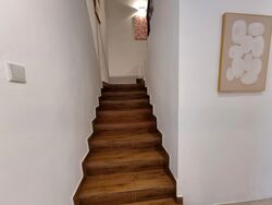 Leith Road (D19), Terrace #532924001